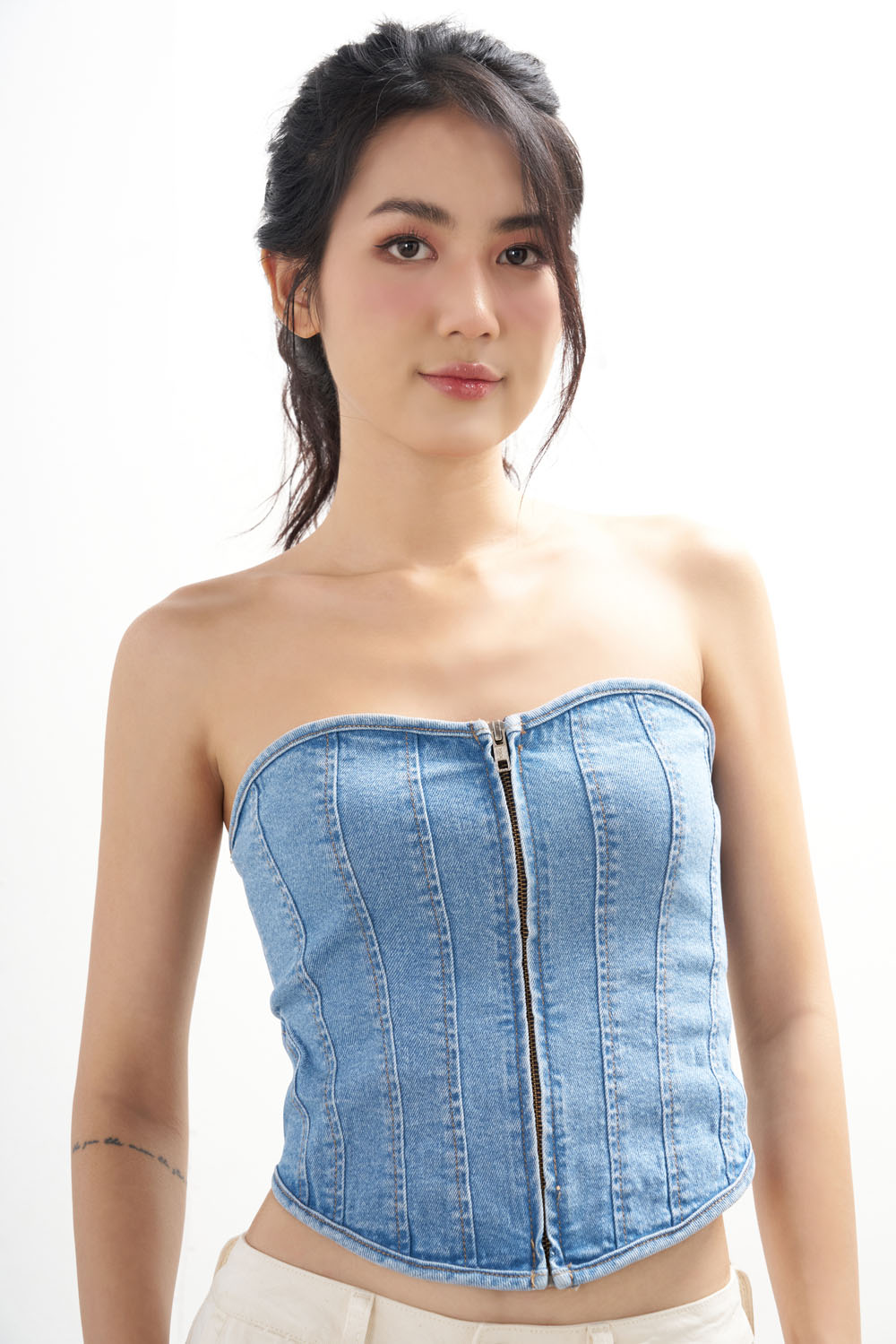 Dottie - áo corset vải demin đan dây - xanh nhạt - t0784