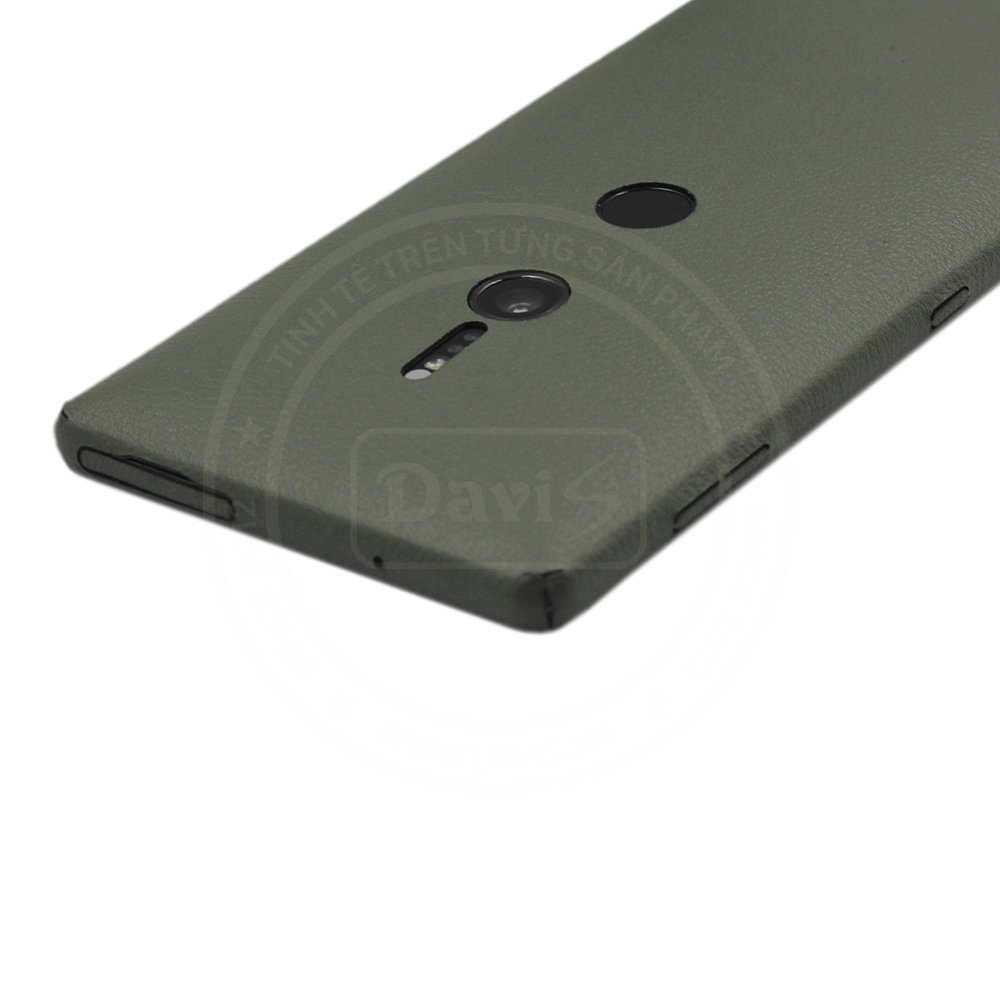 Leather skin for Xperia XZ2 - Davis
