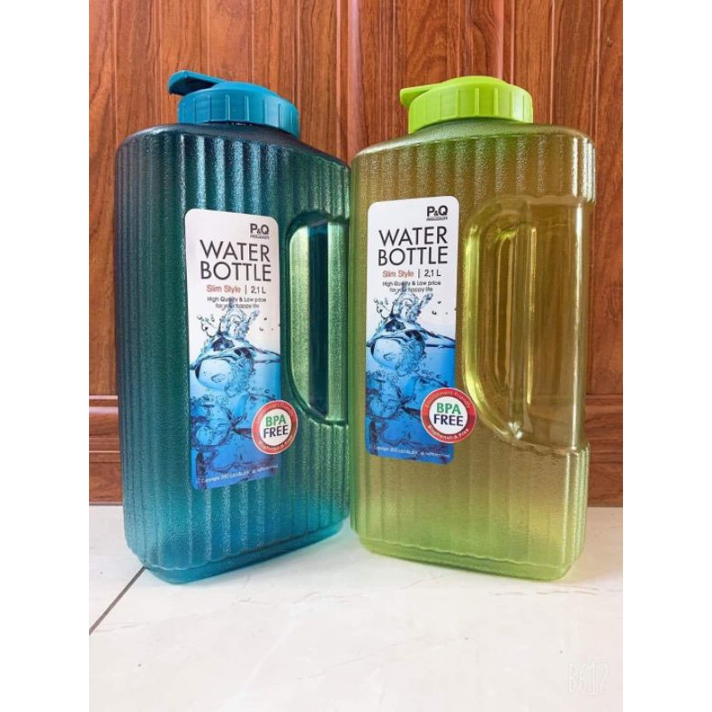 Bình nước nhựa 2.1l giao màu ngẫu nhiên