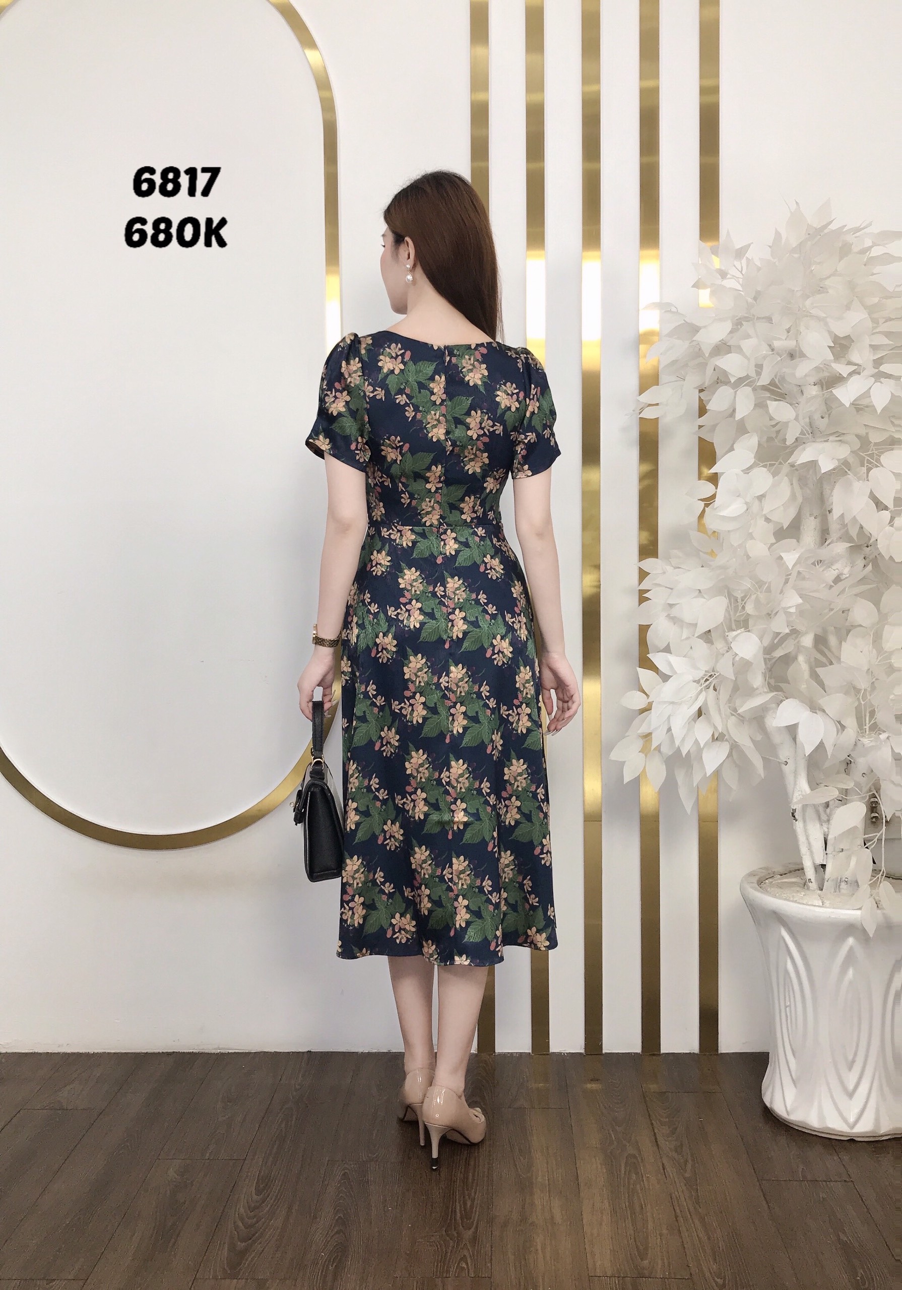 Đầm EMY EM6817 Xoè Xanh Đen Cổ Tròn