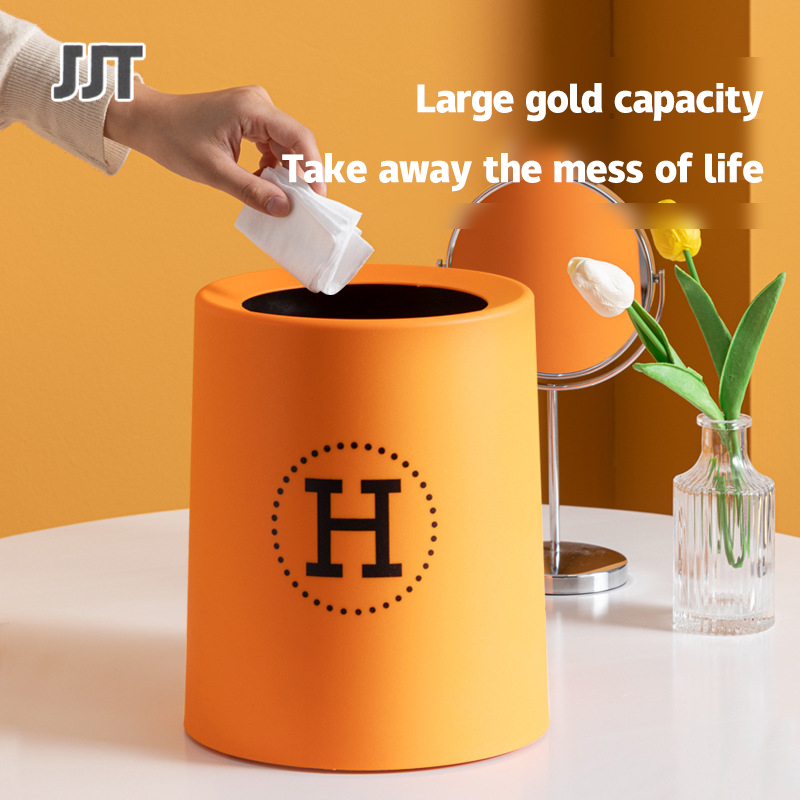 trash can in the kitchen Small desktop waste bin for living room, plastic matt surface, solid waste bin, strong and durable, plastic waste bin without lid, built-in replaceable trash bin, desktop trash bin, small, compact, space-saving, convenient to use