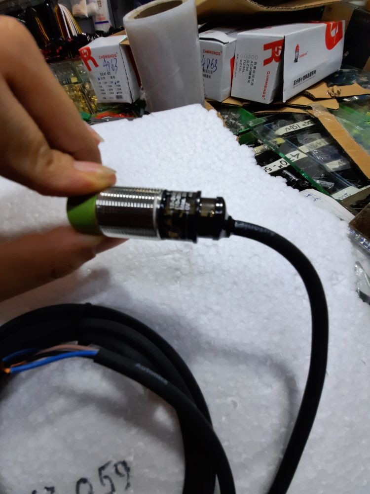 Cảm Biến Điện Dung 3 dây PR18 -8DN