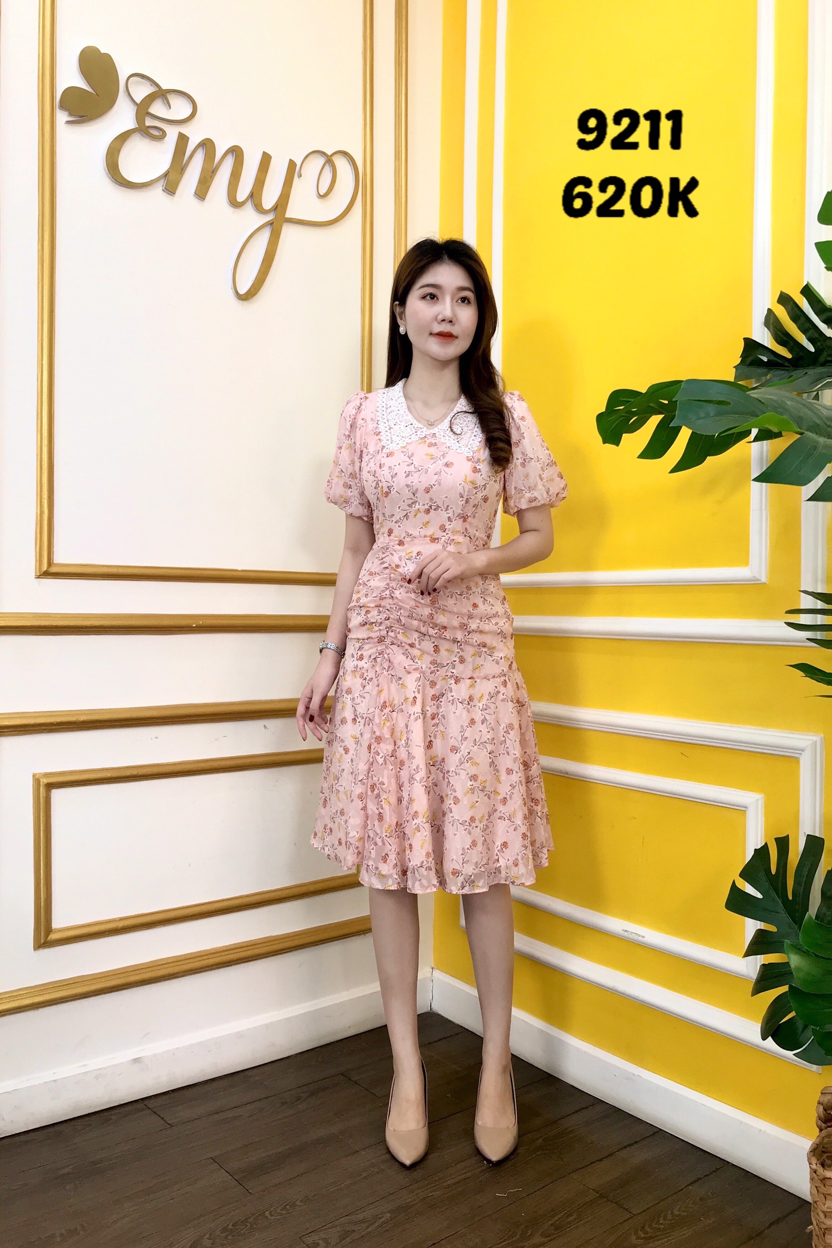 Đầm EMY EM9211 Xoè Nhún Eo Cổ Lá