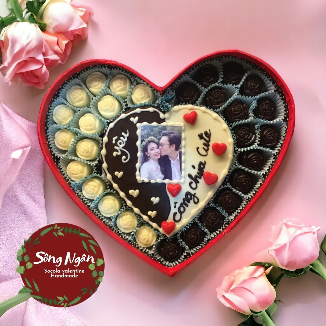 (TẶNG TÚI XÁCH SANG TRỌNG) Socola valentine cao cấp