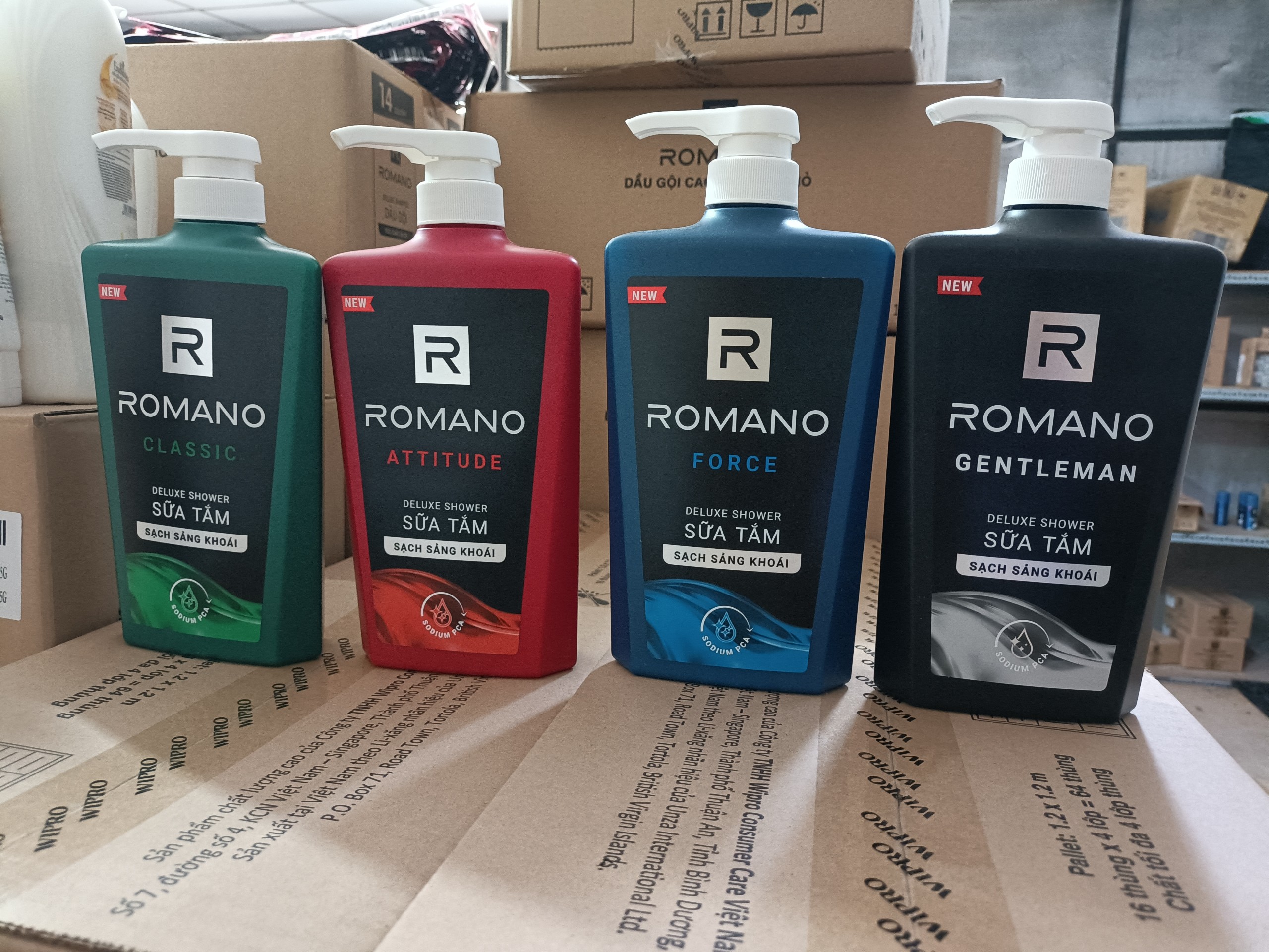 [HCM]Romano - Sữa tắm Romano Classic 650ml