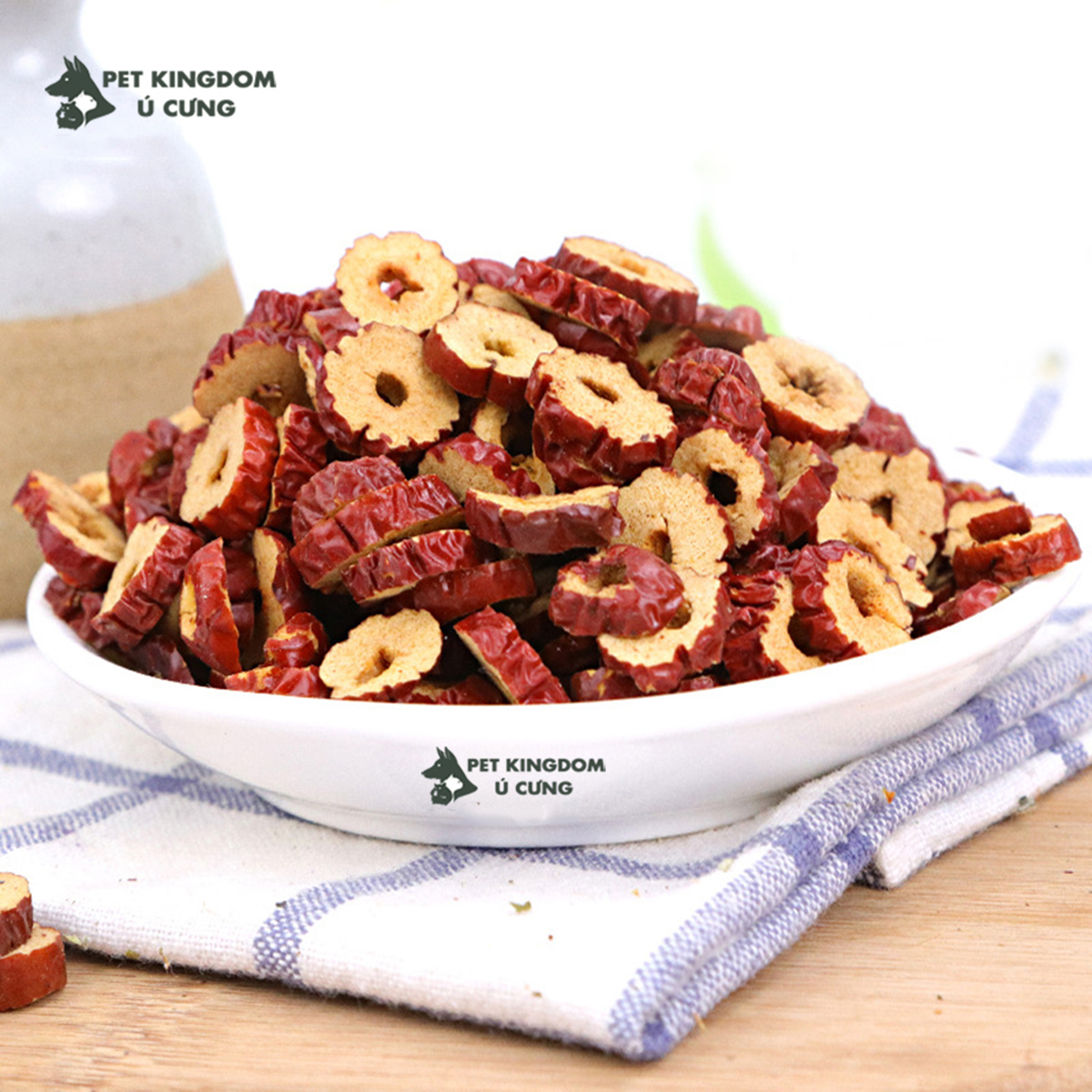 Thức ăn hamster táo đỏ sấy lọ 40gr