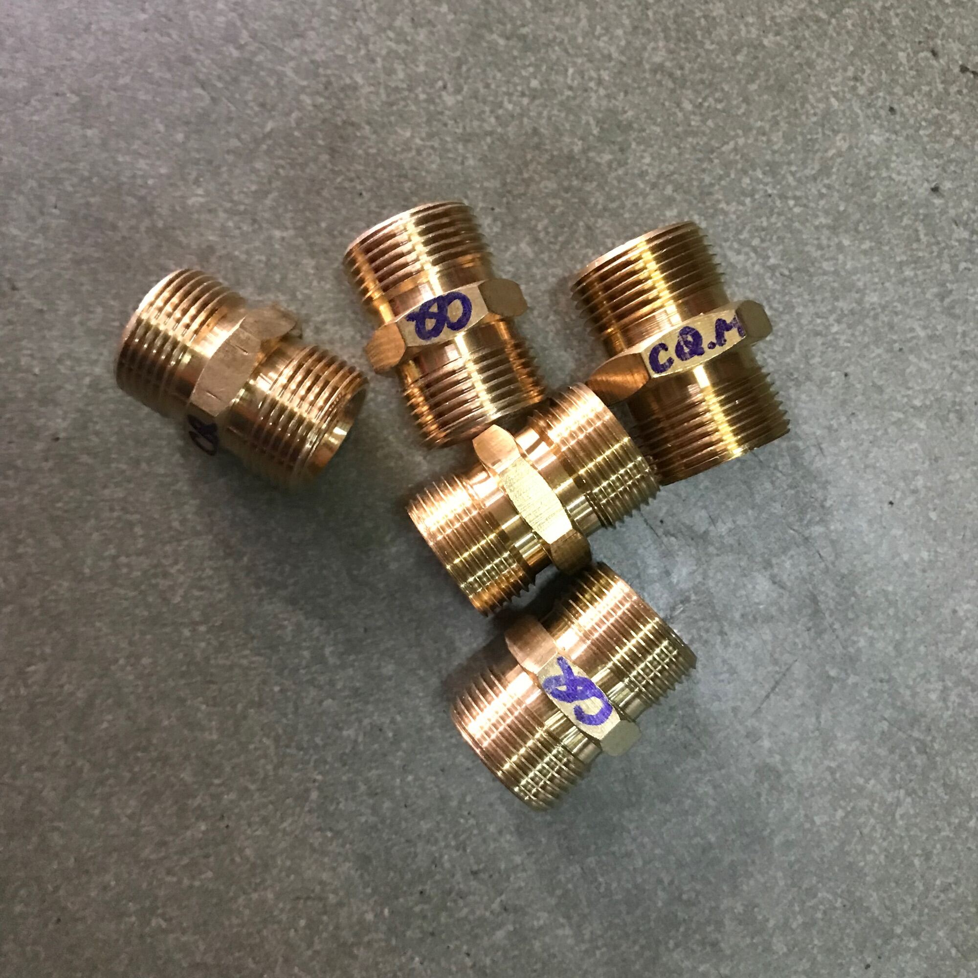 2 Đầu ren ngoài 22