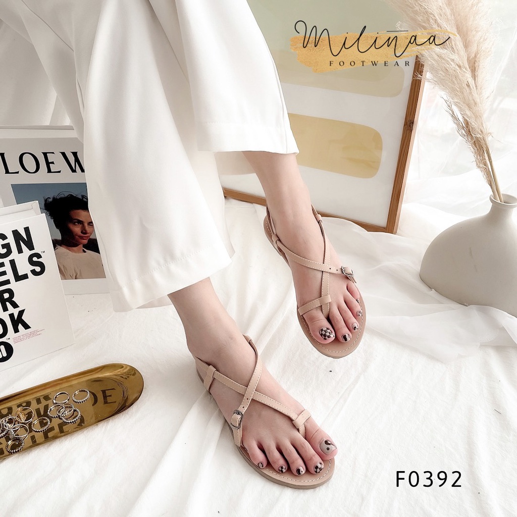 Giày sandal nữ đế bệt đan dây kiểu chữ xy phối khóa f0392
