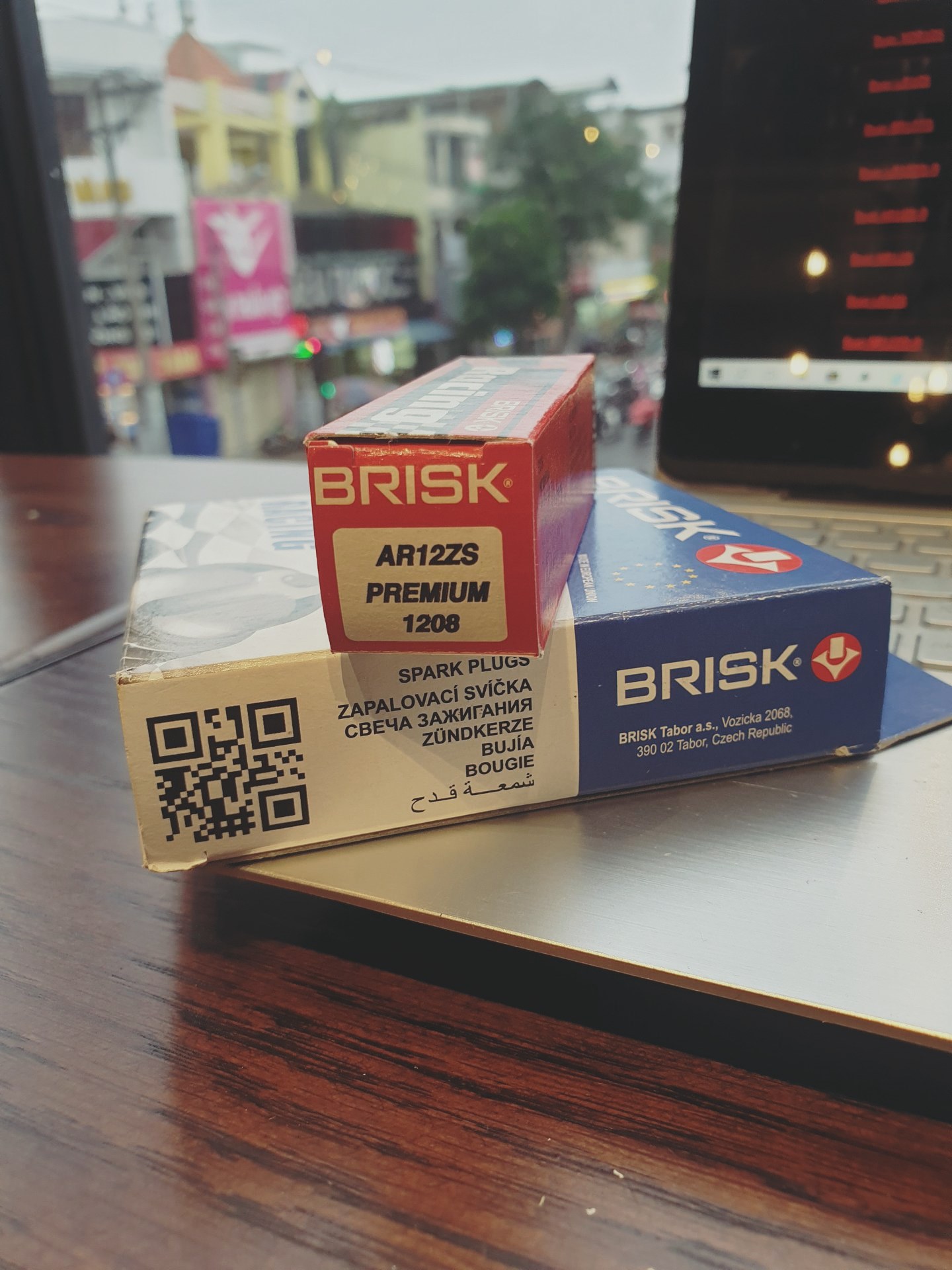 Bugi brisk premium ( 360) - chân dài - AR12ZS