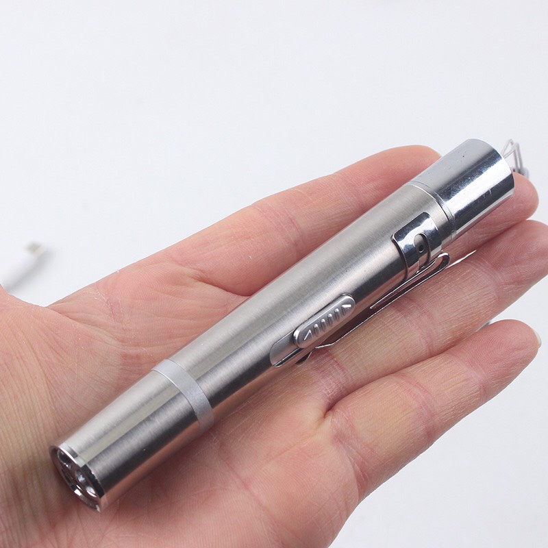 Đèn lazer sạc usb cho mèo chơi