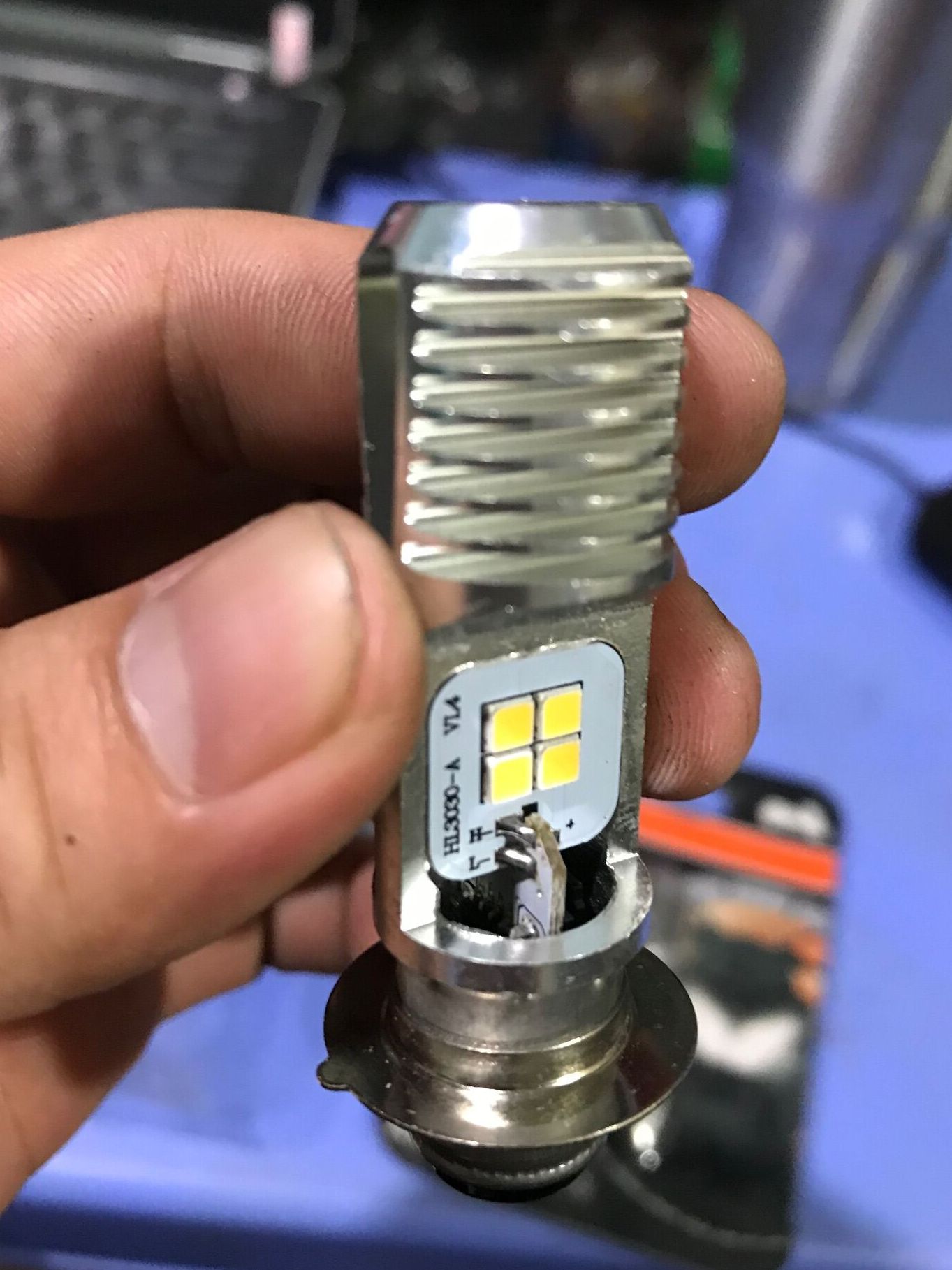 Bóng đèn led Osram PHILIPS