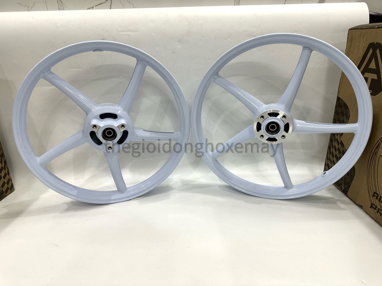 Mâm 5 Cây Đúc ATR Enkei Raider 1.6-1.6