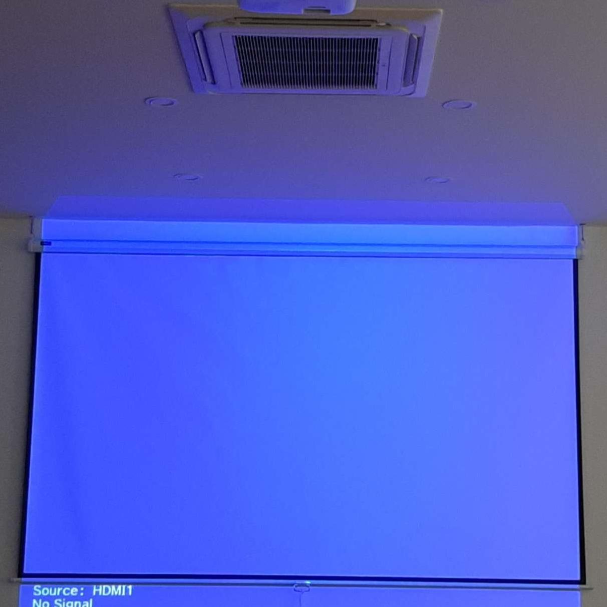 Màn chiếu treo tường 120inch - 2m13 x 2m13