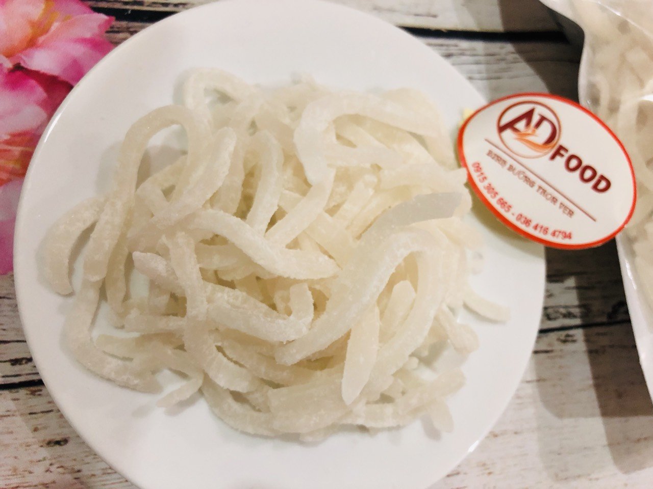 Mứt dừa non dạng sợi ngon gói 200g