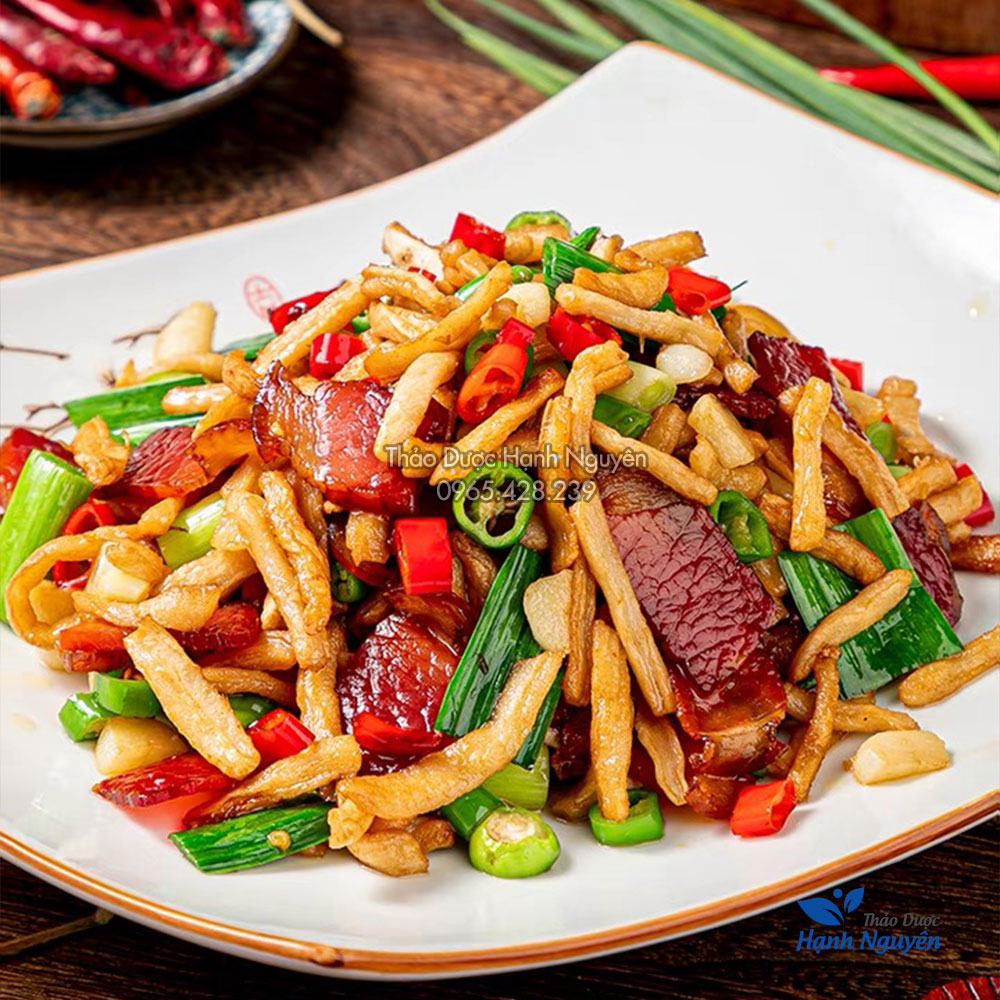 Củ cải khô 100g, dai, giòn, ngọt, dùng nấu canh, xào thịt, làm gỏi, nộm, nấu món chay, thơm ngon