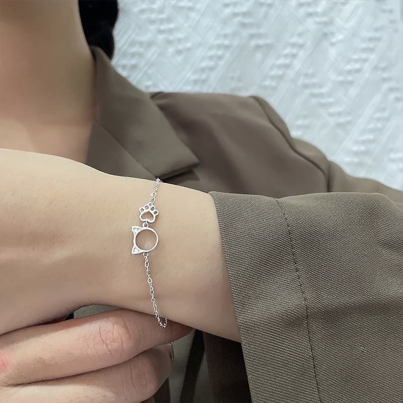 Lắc tay mèo mạ bạc dễ thương