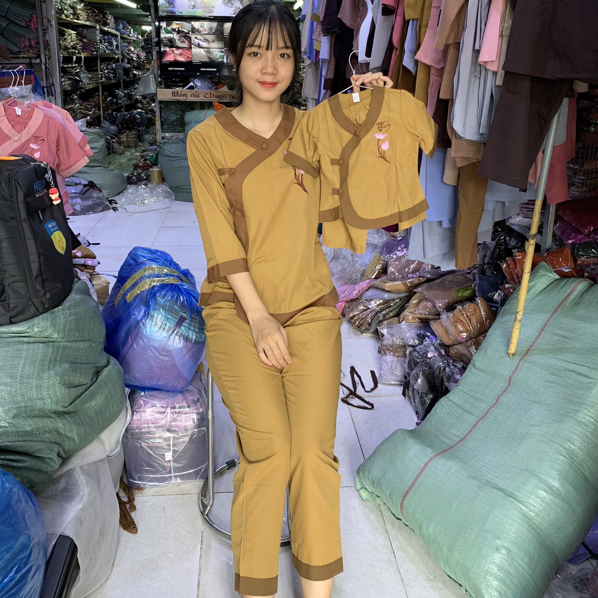 [HCM]ĐỒ LAM ĐI CHÙA NỮ MẪU TIM PHỐI