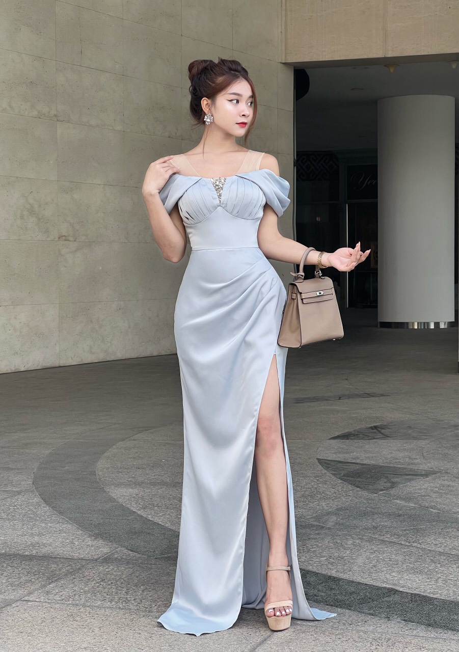 ĐẦM DẠ HỘI XẺ TÀ TRỄ VAI