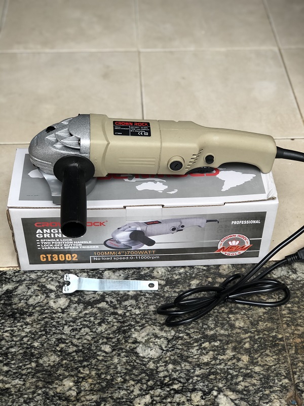 MÁY MÀI CẮT CROWN 700W CÓ ĐIỀU TỐC 1 TẤC
