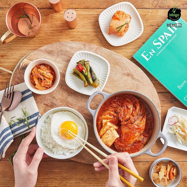 [SHIP HCM] Kim chi cải thảo cắt lát Ông Kim's Bibigo