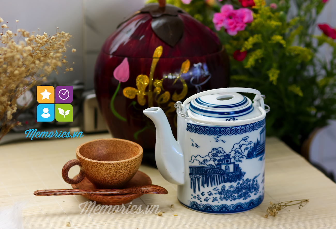 Bình Trà,  Ấm Tích Rót Trà Việt Nam Xưa (Hình Giao Ngẫu Nhiên)