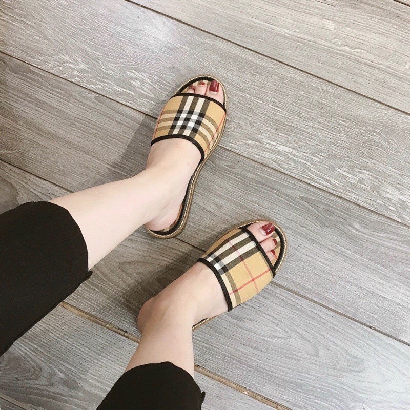 Dép nữ Bbr sọc kẻ caro
