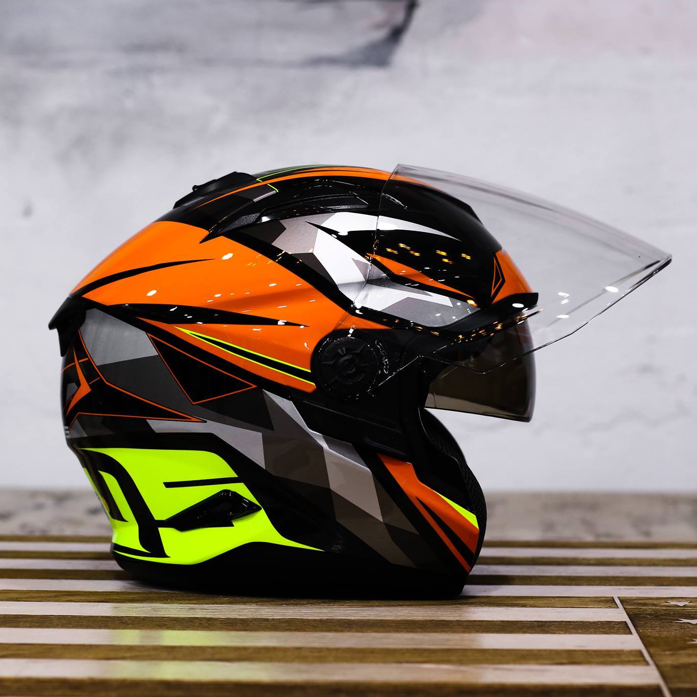 Mũ bảo hiểm ZEUS 613B - Màu Neon/ Cam