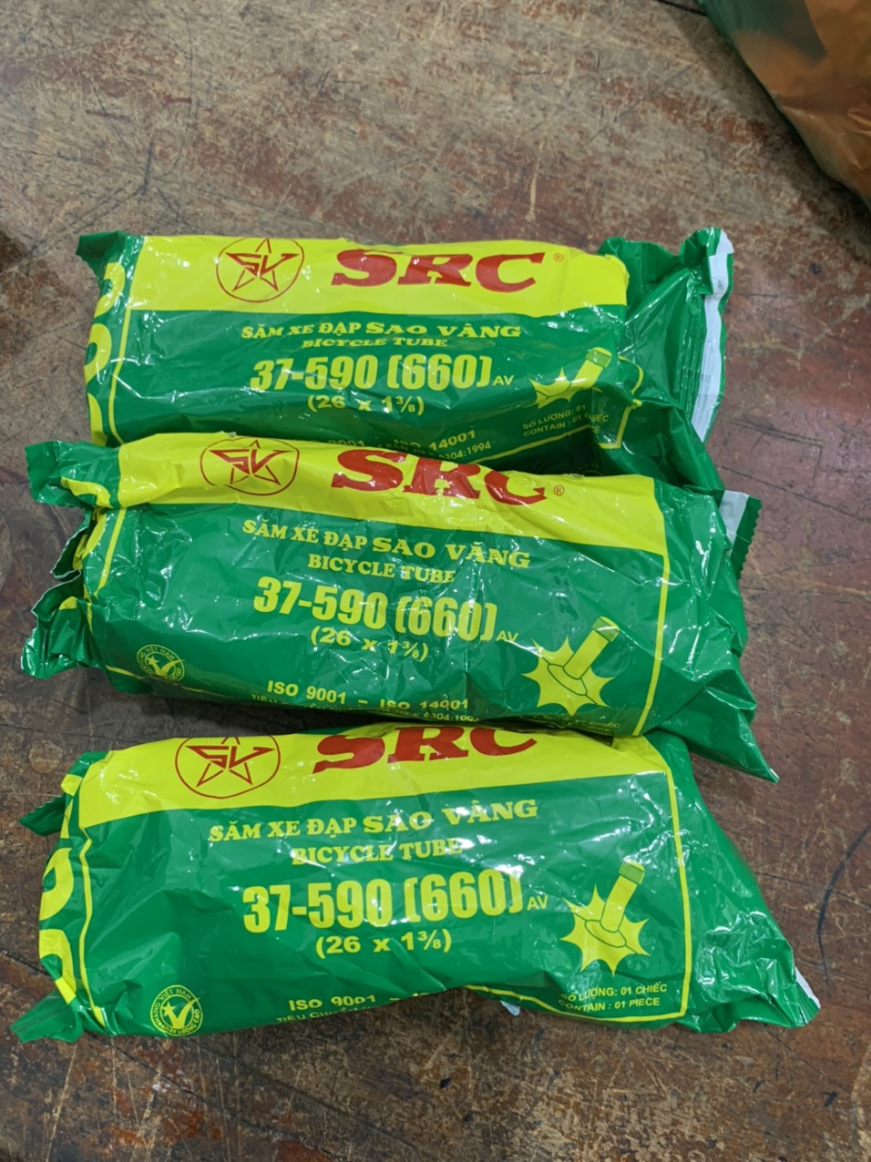 Săm Ruột Xe Đạp Sao Vàng SRC 37-590 (660) AV (26x1 3/8)