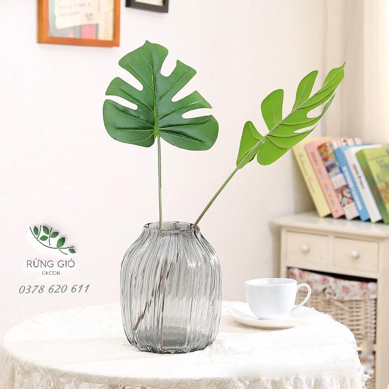 1 cành Lá trầu bà , lé xẻ nhân tạo