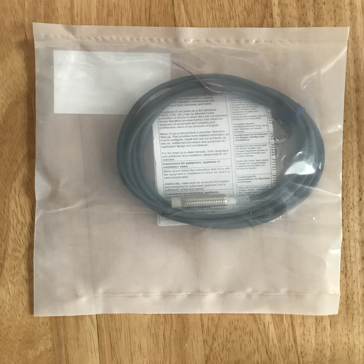 Cảm biến tiệm cận E2E-X8MD1