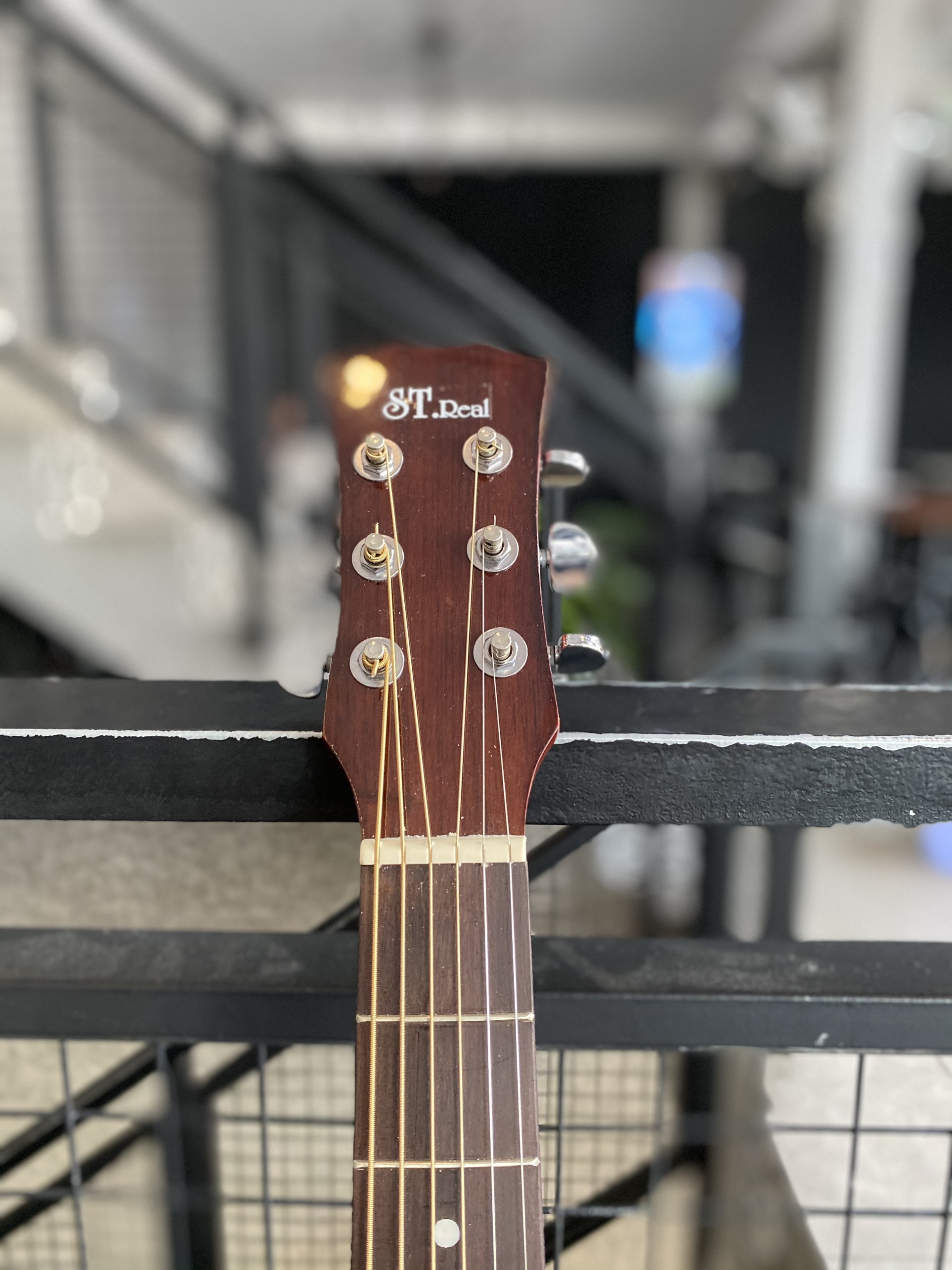 (Miễn Phí Ship) Đàn Guitar Acoustic Full Solid 100% có lắp EQ Met B12 chính hãng
