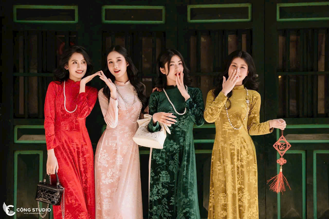 Áo dài truyền thống nhung in thủy mặc loại 1 vải dày co dãn tốt