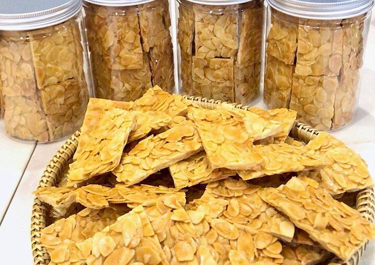 Bánh ngói hạnh nhân 200Gr