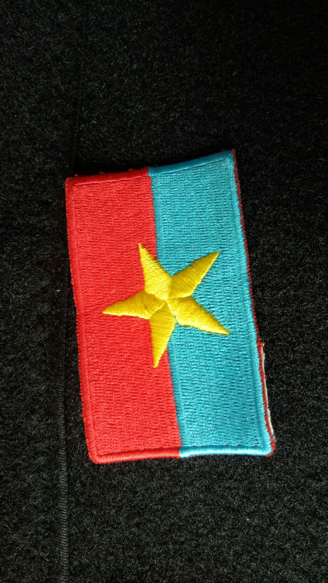 Patch sticker cờ Việt Nam vải có nhám dính