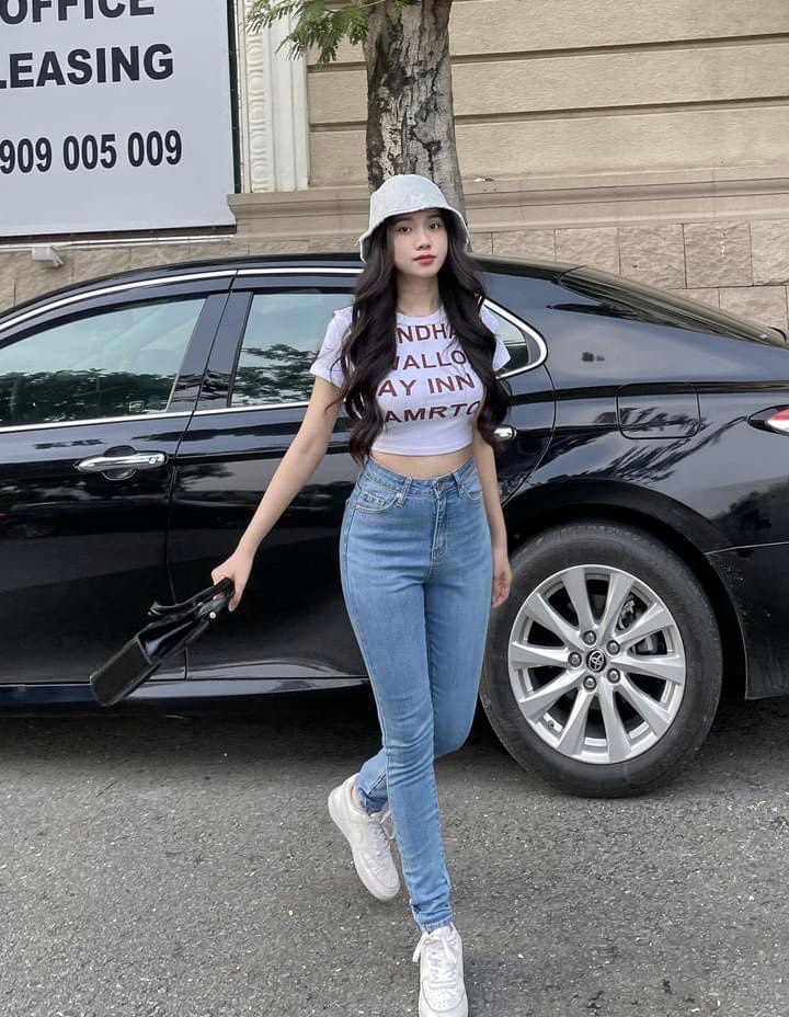 Quần Jeans Skinny Trơn Basic VNXK Móm Store