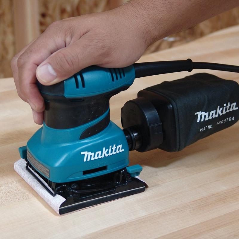 [HCM]Máy chà nhám rung Makita BO4557