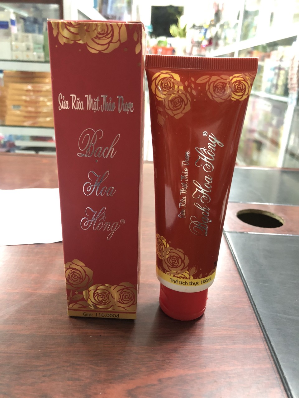 [ Chuẩn Hàng Loại 1] Sữa Rửa Mặt Bach Hoa Hong Thảo Dược 100ml