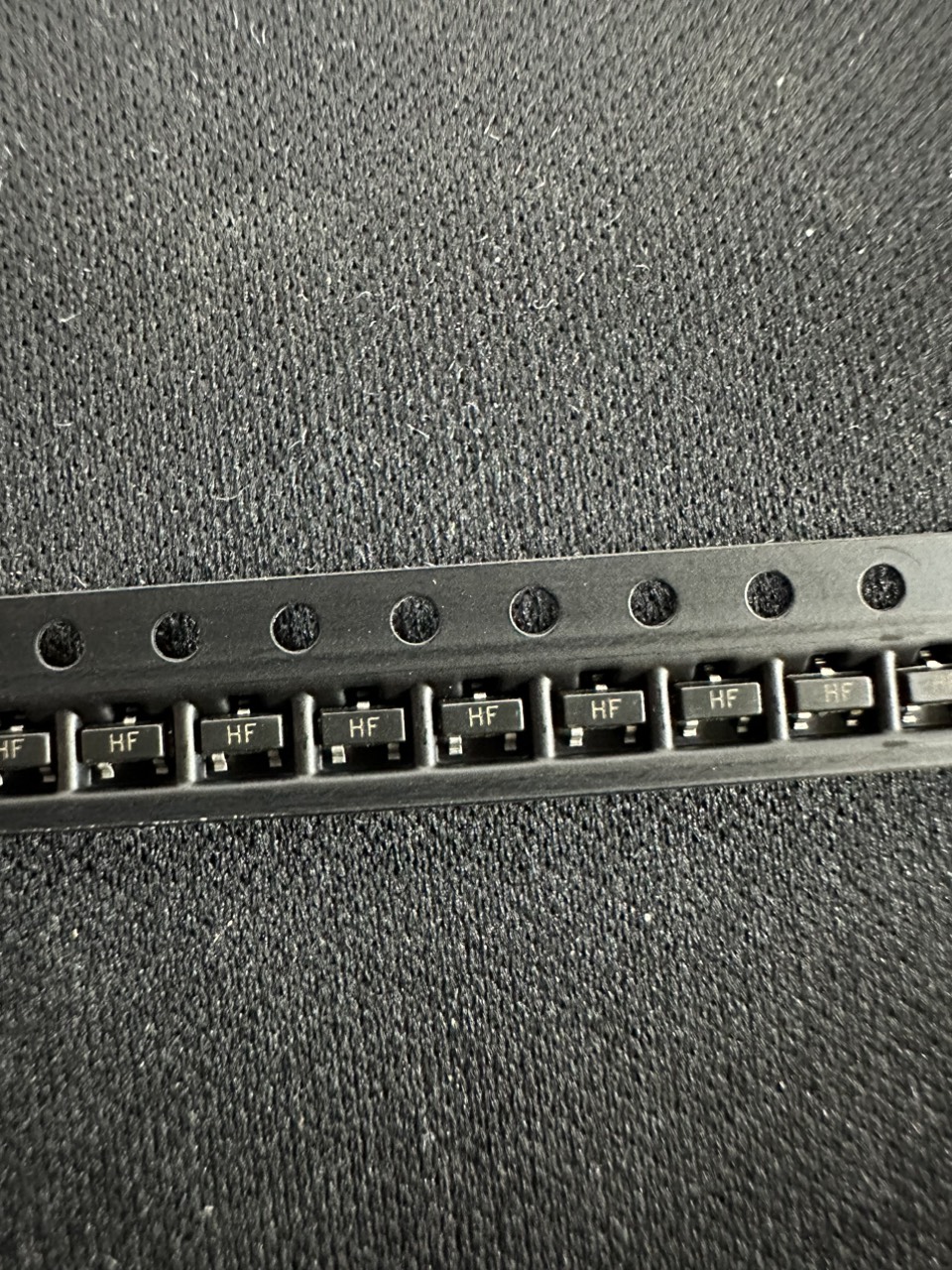 Tran transistor smd code hf c1815 1815 npn 0.15a 50v sot-23 dán