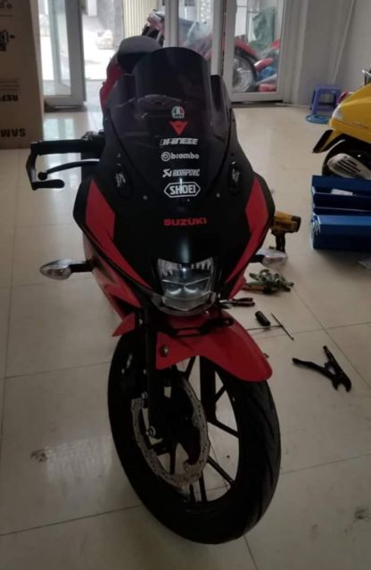 Kính chắn gió zero gravity gsx r150 gsx150