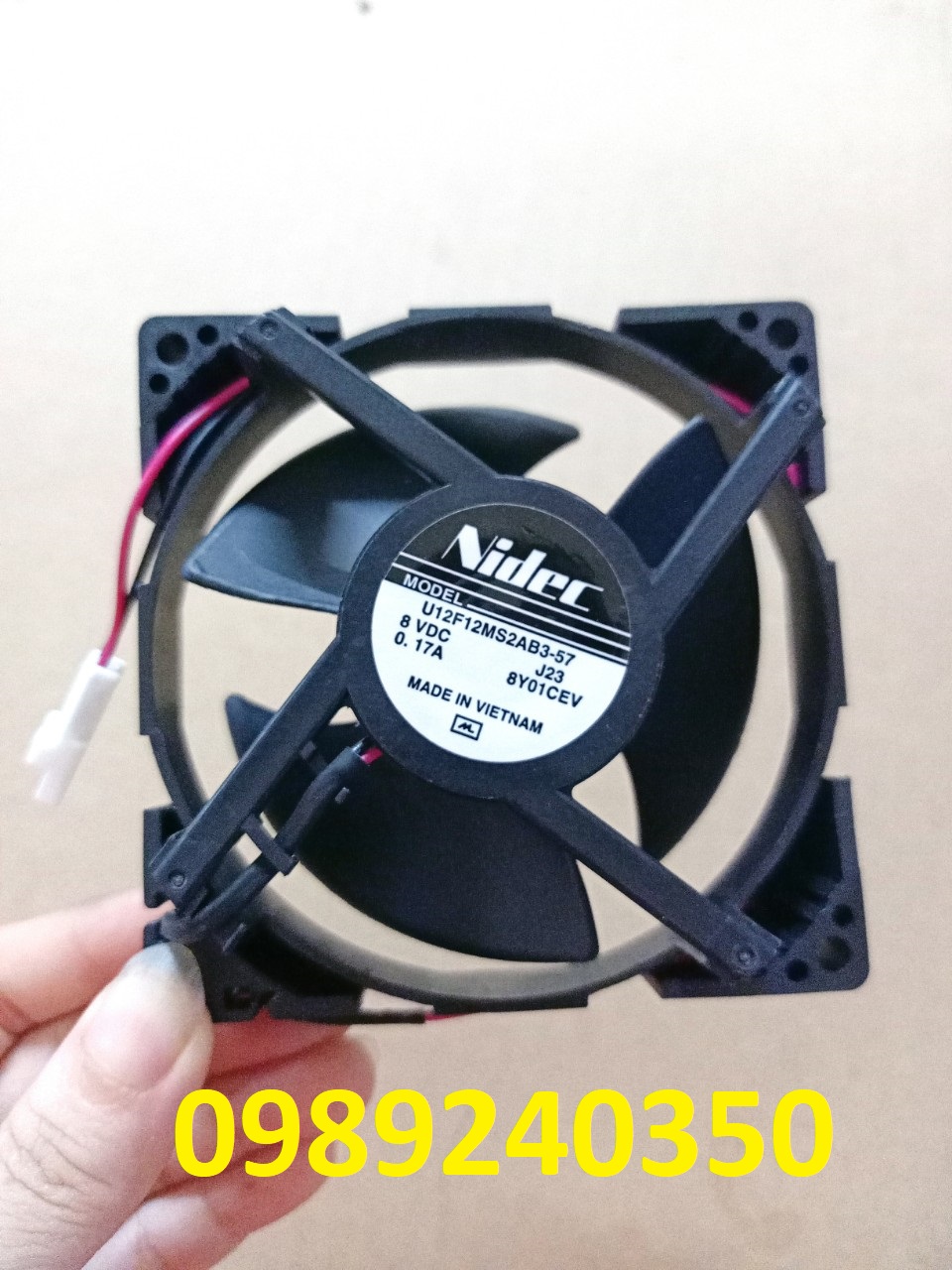 Quạt tủ lạnh Panasonic 8V DC - 2 dây (hình vuông 9x9cm)