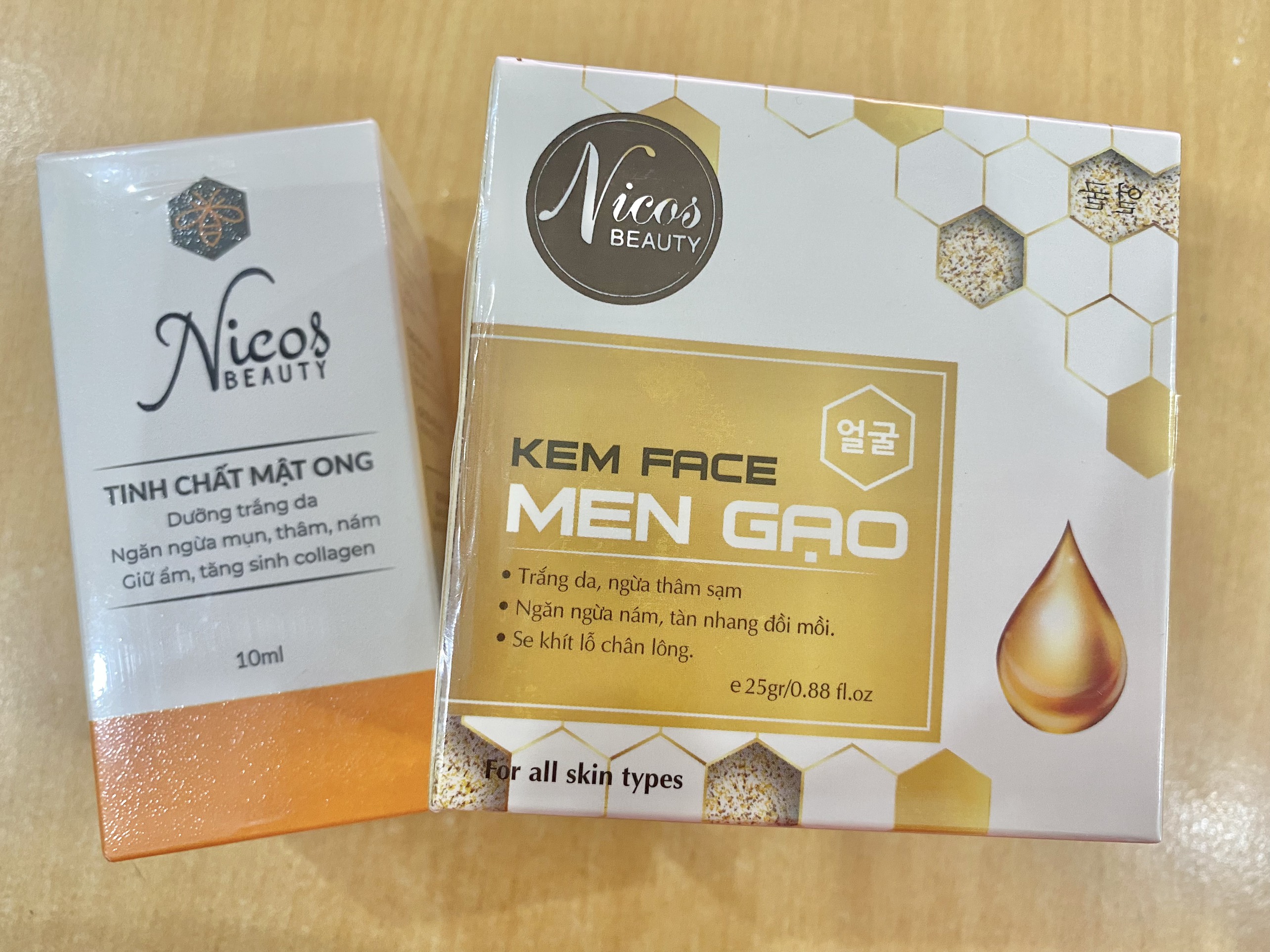Tinh chất dưỡng da từ mật ong thiên nhiên Nicos Beauty - 10 ml