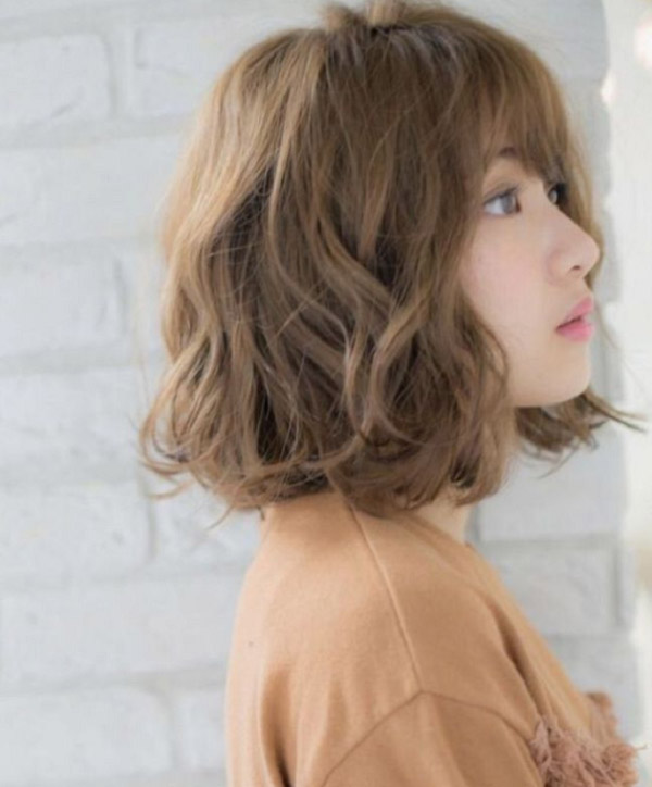 Thuốc nhuộm màu Nâu hạt dẻ Sáng (không tẩy tóc) (kèm trợ nhuộm và găng tay)