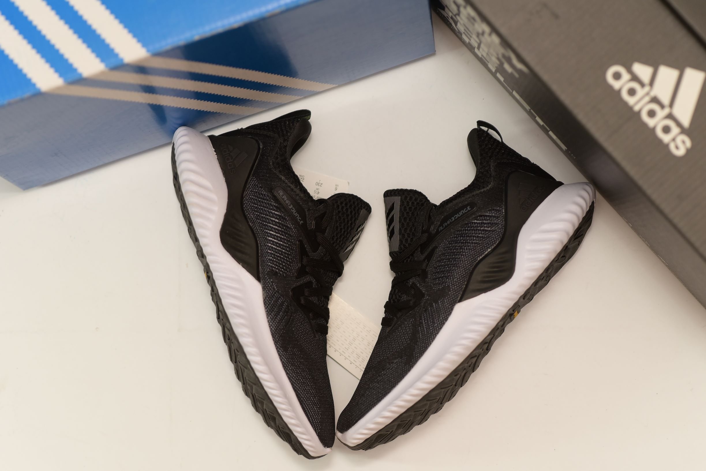 [Siêu Sale] Giày Sneaker Nam Nữ Alphabounce Beyond Đen Đế Trắng (Fullbox+ Tặng hộp bảo vệ box)