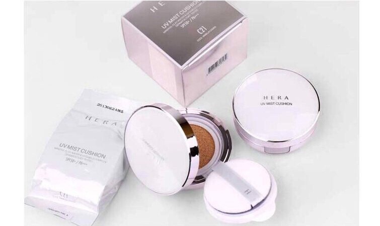 PHẤN NƯỚC HERA TẶNG KÈM LÕI SƠ CUA
