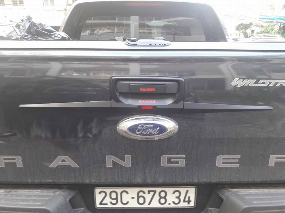 Bộ Ốp hõm cốp đen Ford Ranger đời 2015 đến 2021.