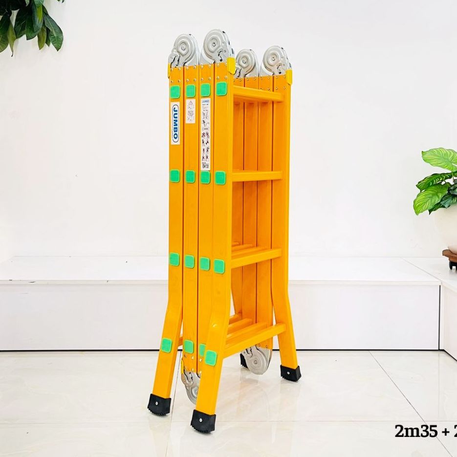 Thang nhôm gấp 4 đoạn Chữ A 2.35m, duỗi thẳng 4.7m JUMBO B204 - khi xếp chữ U ngược 1.23m Chất liệu: Nhôm,được sơn tĩnh điện màu vàng. Tiêu chuẩn châu âu EN131, EN14183, CE.
