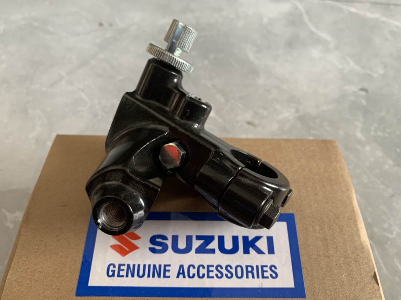Bộ cùm lắp tay côn bắt chân kính trái suzuki satria fi raider fi