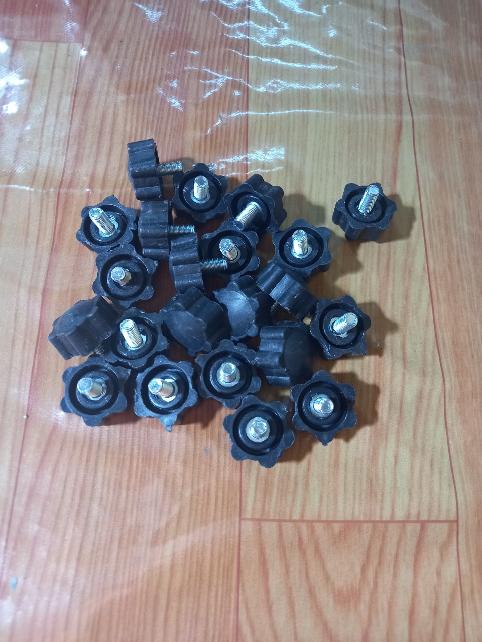 Núm vặn ren hoa mai 25mm bu long 6li - combo 5 núm vặn
