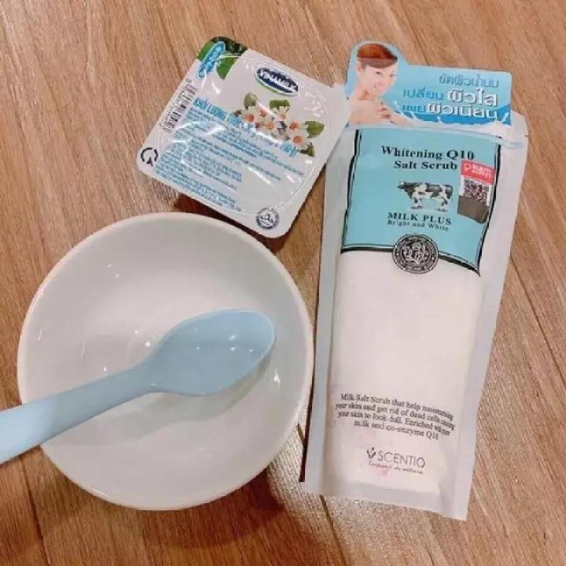 Muối Tắm Sữa Bò Trắng Da Scentio- Milk Plus Whitening Q10 Salt Scrub giá rẻ