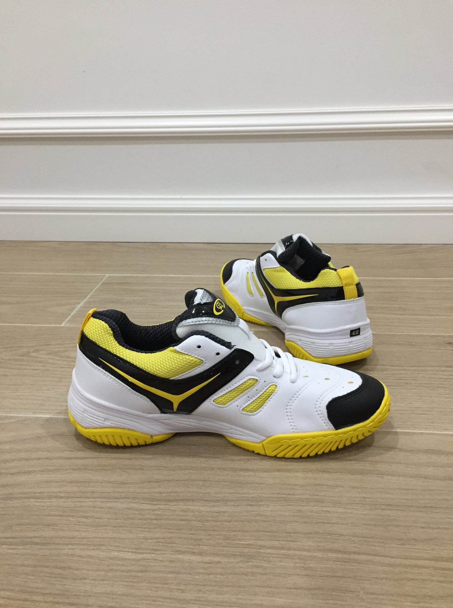 Giày Tennis Cao Cấp Đẹp